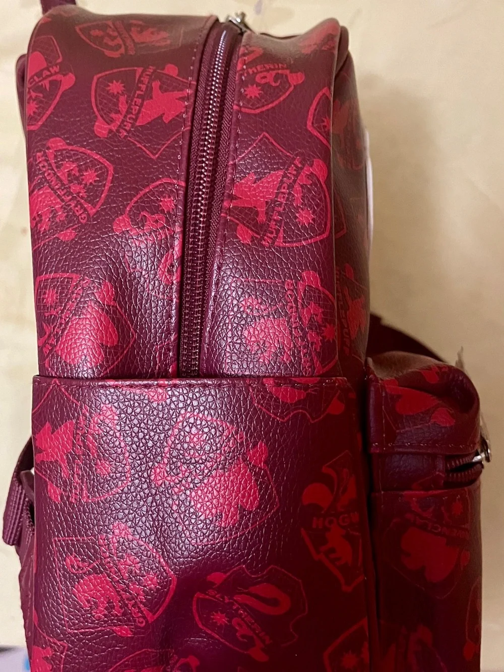 Harry Potter Hogwarts Crest Mini Backpack Maroon Matching coin purse Maroon NWT